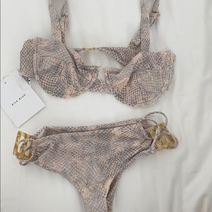 Aila Blue Bikini Set